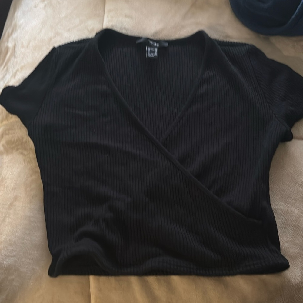 Forever 21 V neck crop